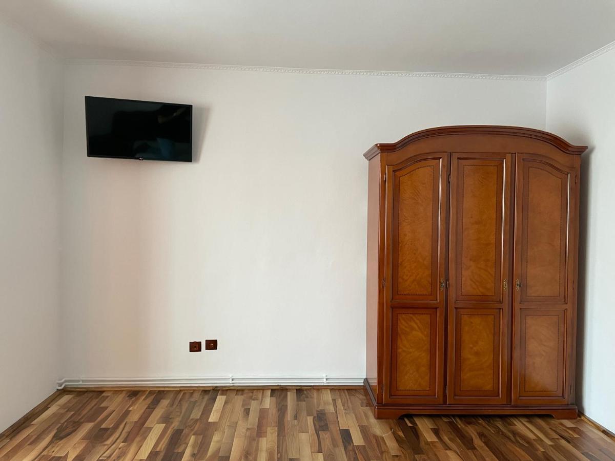 M & I Apartment 3 Târgu-Mureş Eksteriør billede